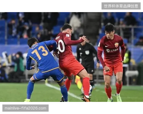 以上海队为代表的球队成功运用全场压迫，通过高强度防守改变比赛节奏